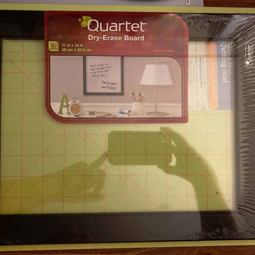 New ~ 11” x 14” Quartet Dry-Erase Board